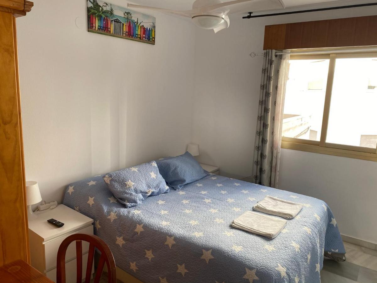 Malaga Centro Habitaciones Privada En Apartamento Compartidos Luaran gambar