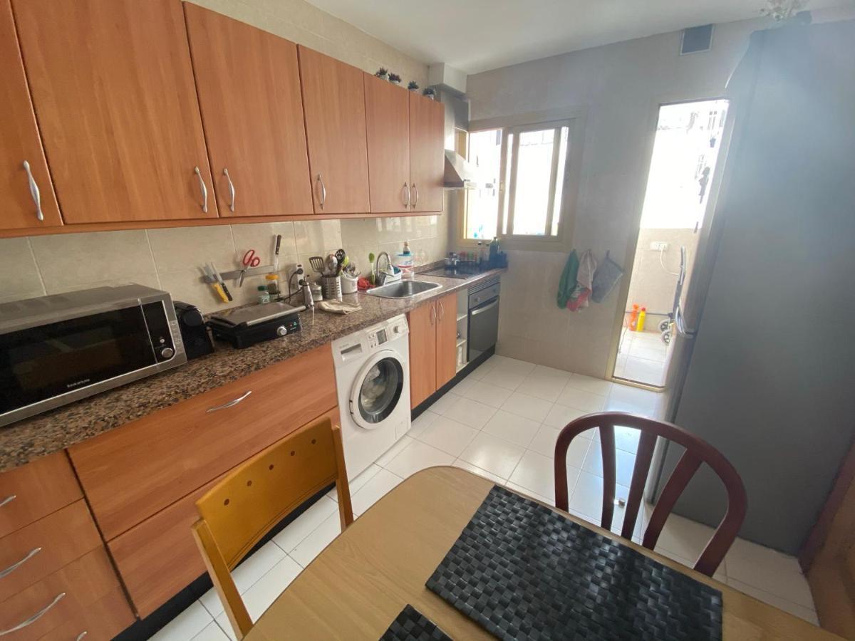 Malaga Centro Habitaciones Privada En Apartamento Compartidos Luaran gambar