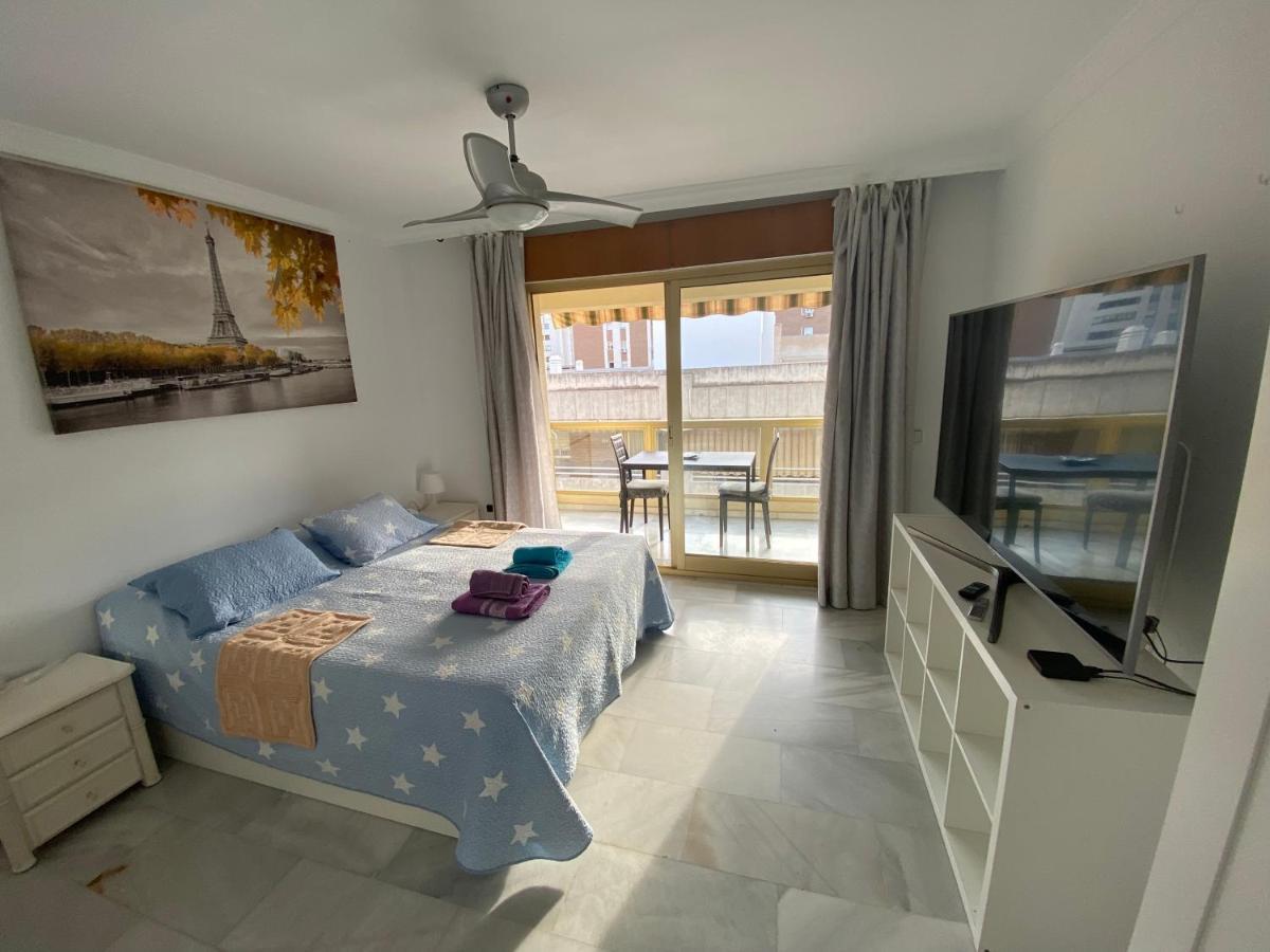 Malaga Centro Habitaciones Privada En Apartamento Compartidos Luaran gambar