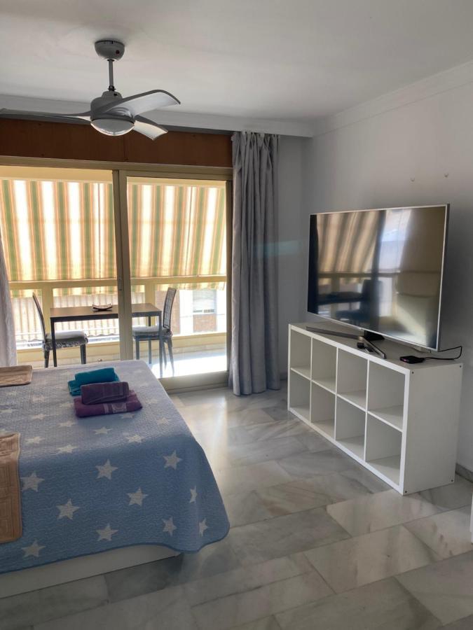 Malaga Centro Habitaciones Privada En Apartamento Compartidos Luaran gambar