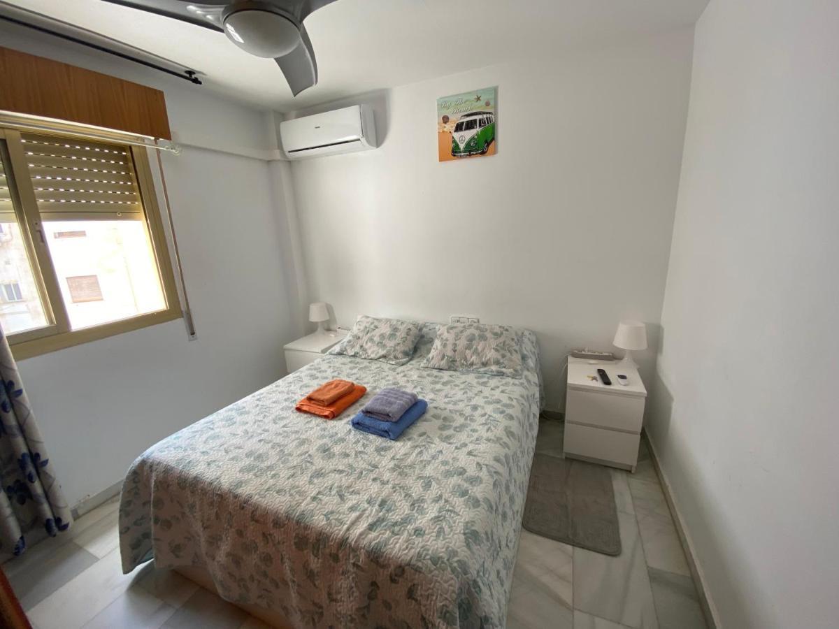 Malaga Centro Habitaciones Privada En Apartamento Compartidos Luaran gambar