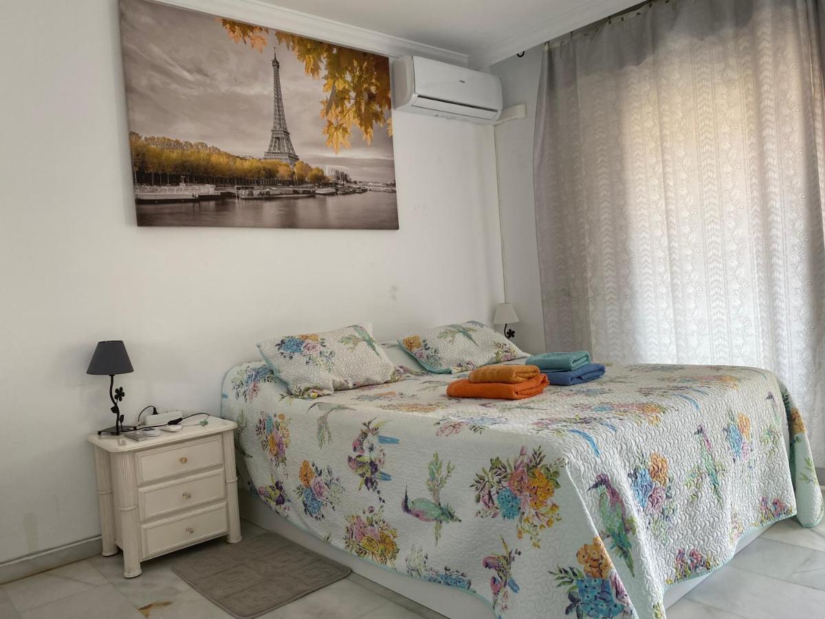 Malaga Centro Habitaciones Privada En Apartamento Compartidos Luaran gambar